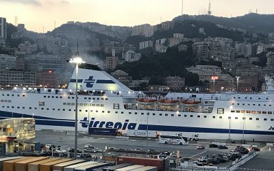 La Commissione dichiara conformi agli orientamenti SIEG le misure a favore di Tirrenia e CIN. Aiuti illegittimi alcune misure minori per circa 14 milioni.